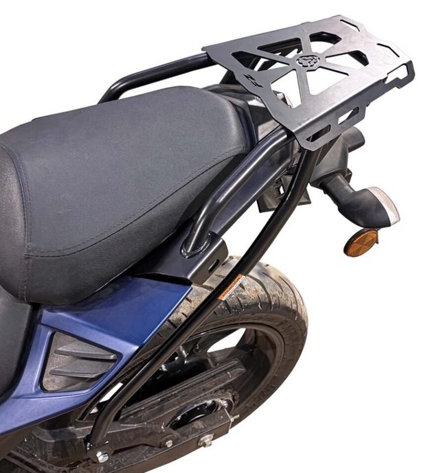 Parrilla Promecol instalada en una Yamaha FZ