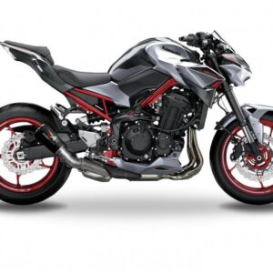 Kawasaki Z900 con slip-on AR visible en el lado derecho, imagen oficial candidata
