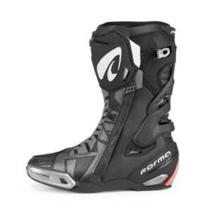 Bota Forma Phantom negra de carreras, vista de tres cuartos